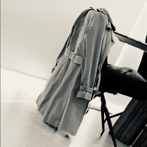 Meet your Posher, Chanel